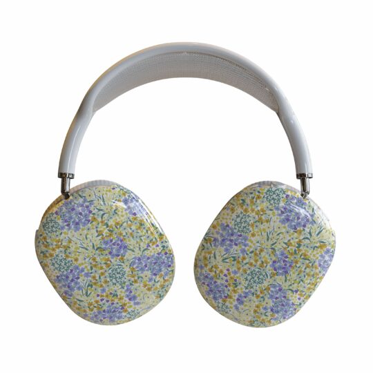 Garden cottagecore airpods – Casetry Dream Garden | Cottagecore AirPods Max Case