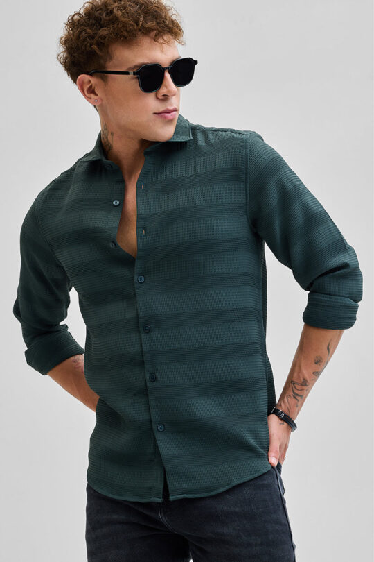 SNITCH Green Textured Slim Fit Shirt