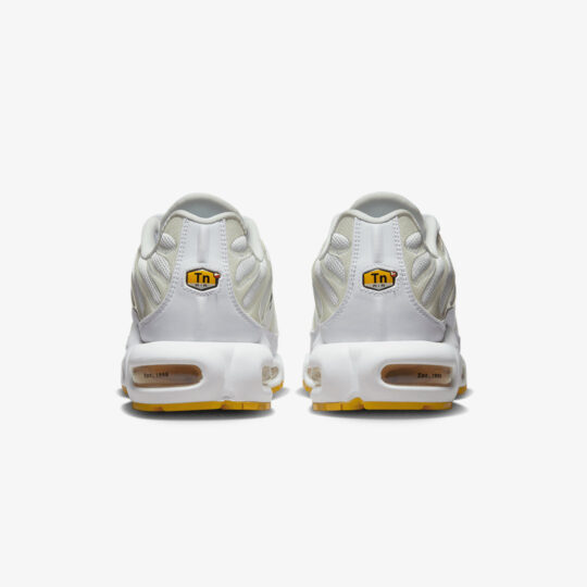 Nike | AIR MAX PLUS SE { WHITE - view 2
