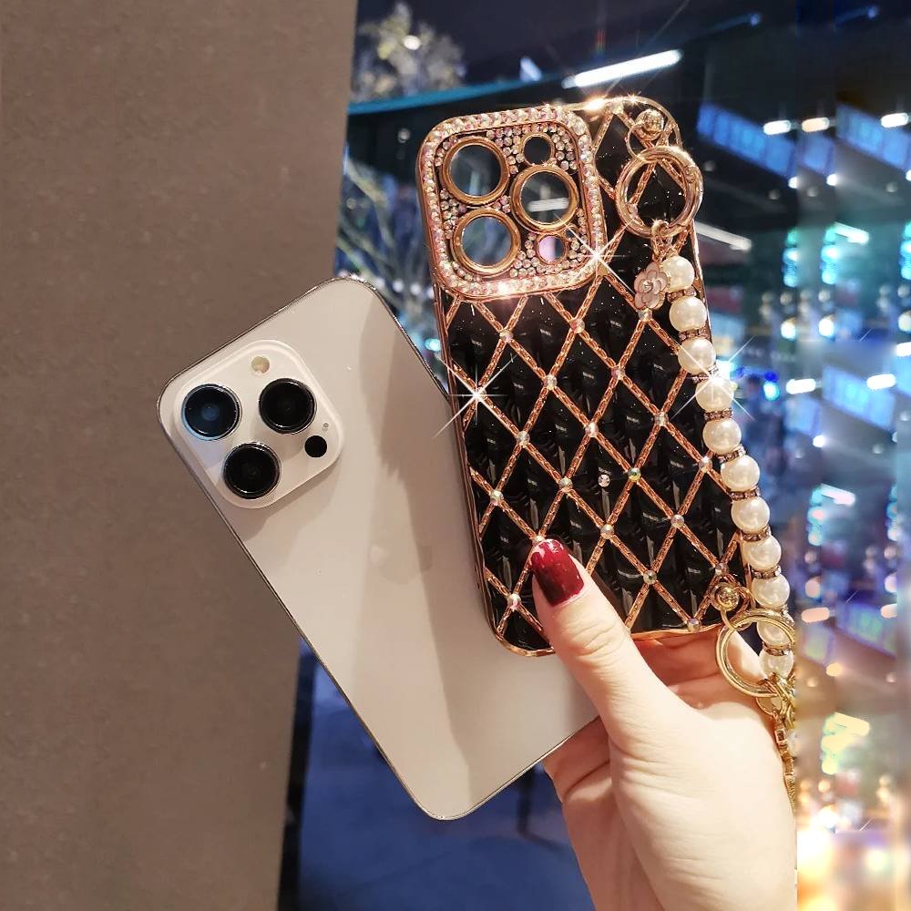 Peeperly Glam Touch Full Diamond Lens Case - view 7