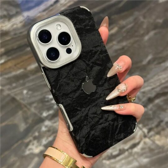 Million Cases Silky Snowy Mountain Leather Case - iPhone - view 2