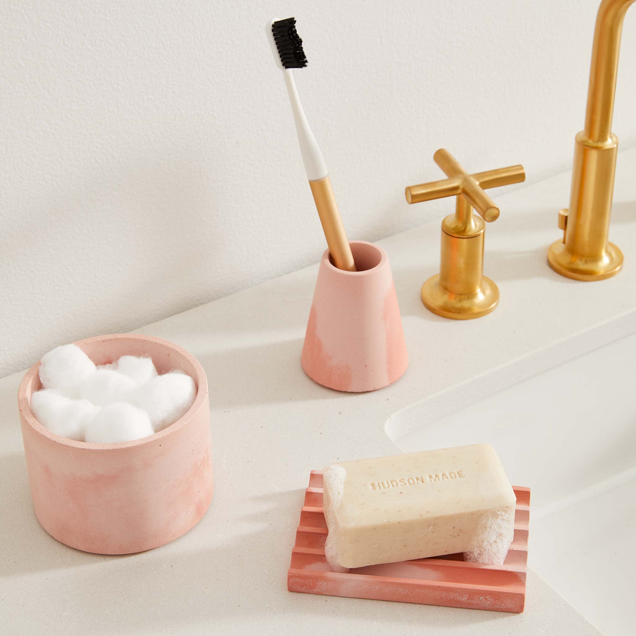 Pretti.Cool Toothbrush Holder - view 7