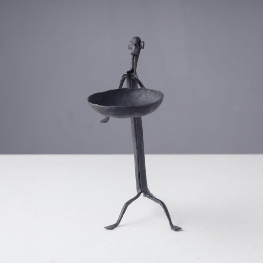 CHHATTISGARH HASTSHILP VIKAS BOARD Bastar Tribal Wrought Iron Monkey Candle Stand (4 x 3 in)
