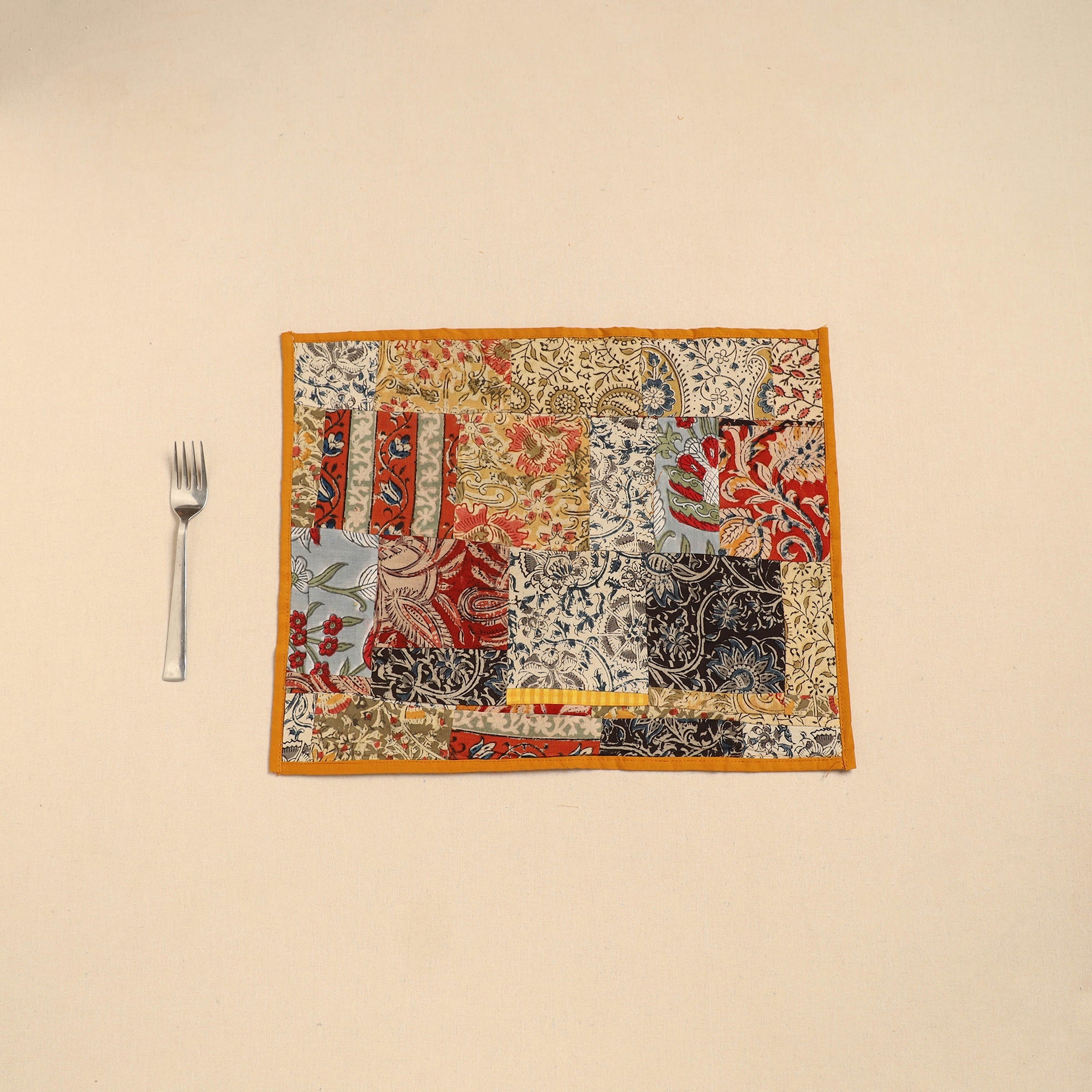 NOORI BAZAR Handcrafted Cotton Patchwork Table Mat 03 - view 2