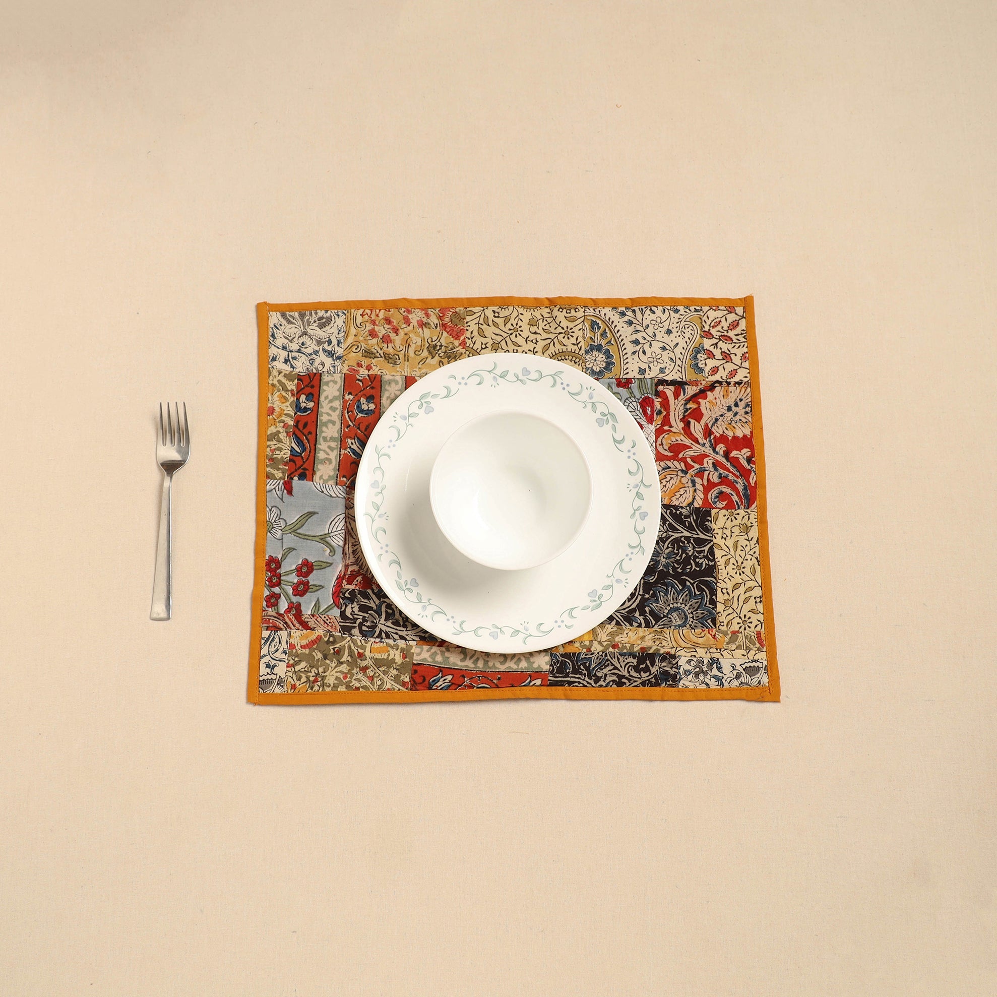 NOORI BAZAR Handcrafted Cotton Patchwork Table Mat 03