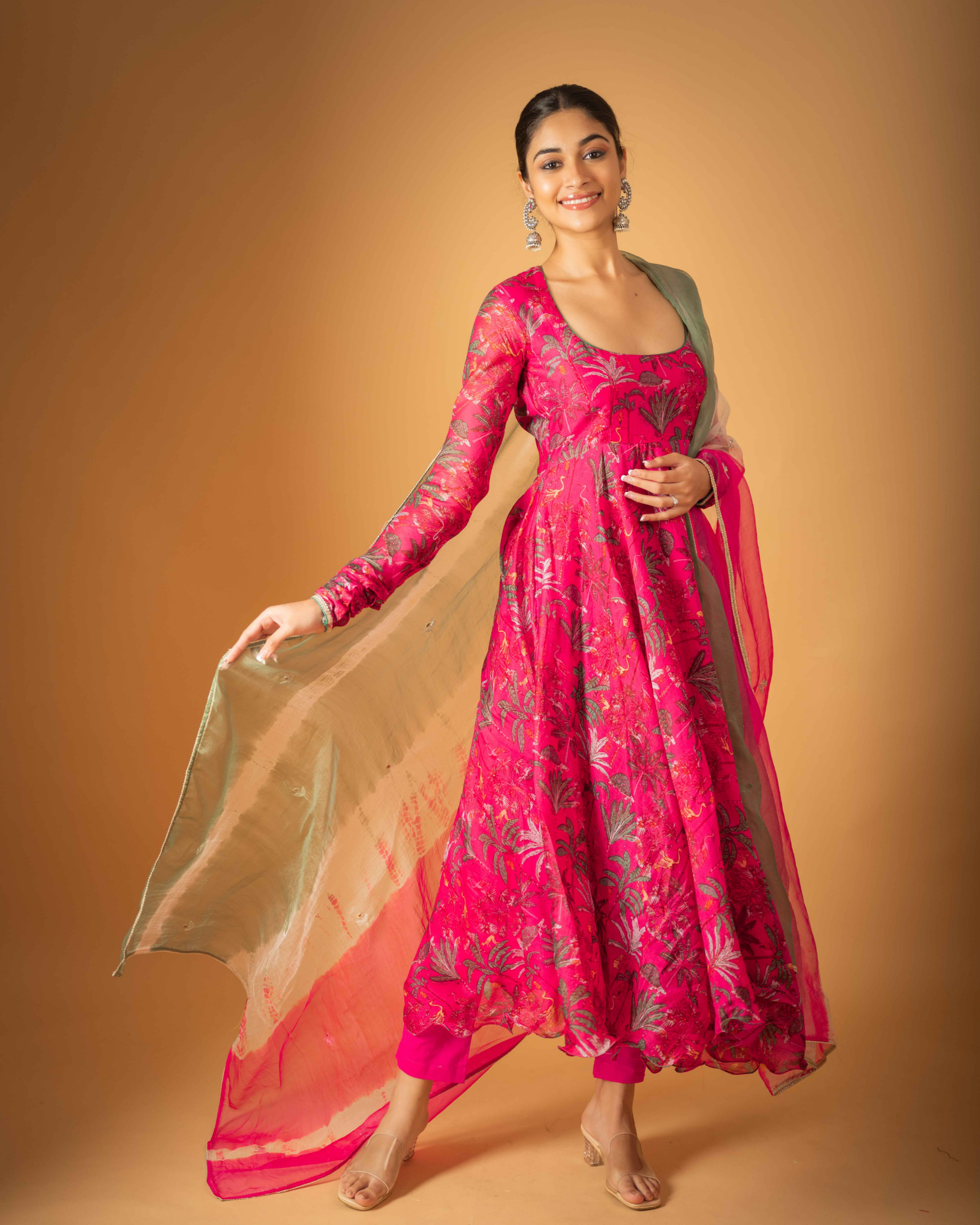 Aachho Taavi Chanderi Suit Set - view 8