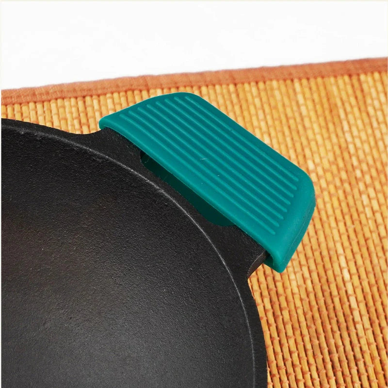 The Indus Valley Silicone Hot Handle Holder – Green - view 2