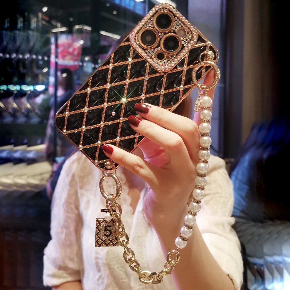 Peeperly Glam Touch Full Diamond Lens Case - view 6
