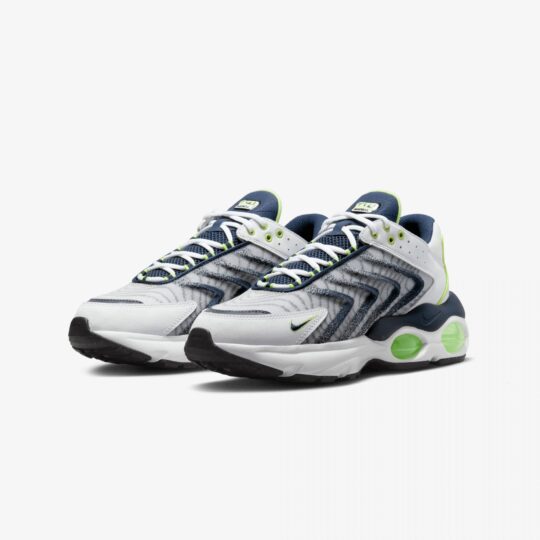 Nike | AIR MAX TW { WHITE