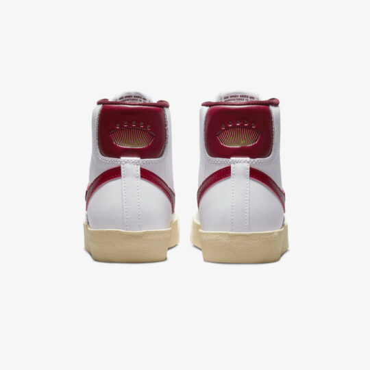 Nike | BLAZER MID '77 SE { WHITE - view 2