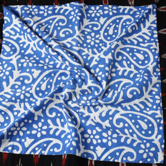 NOORI BAZAR Blue - Hand Batik Printed Cotton Bandana - view 2