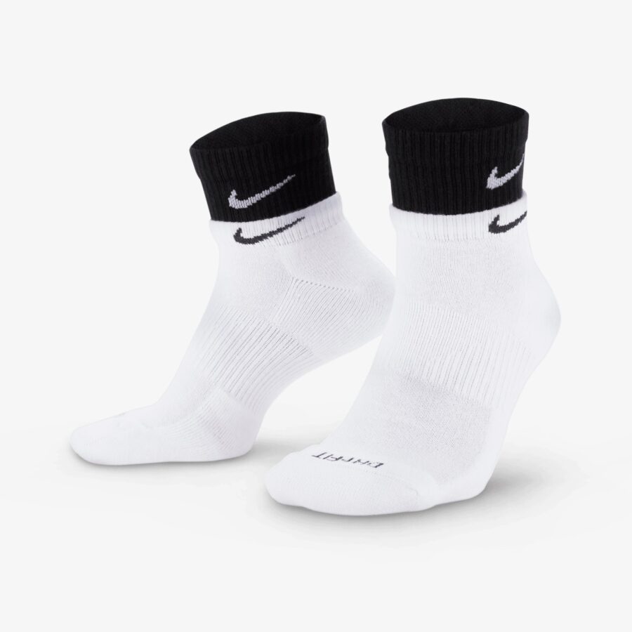 Nike | Everyday Plus Cushioned Socks { White/black