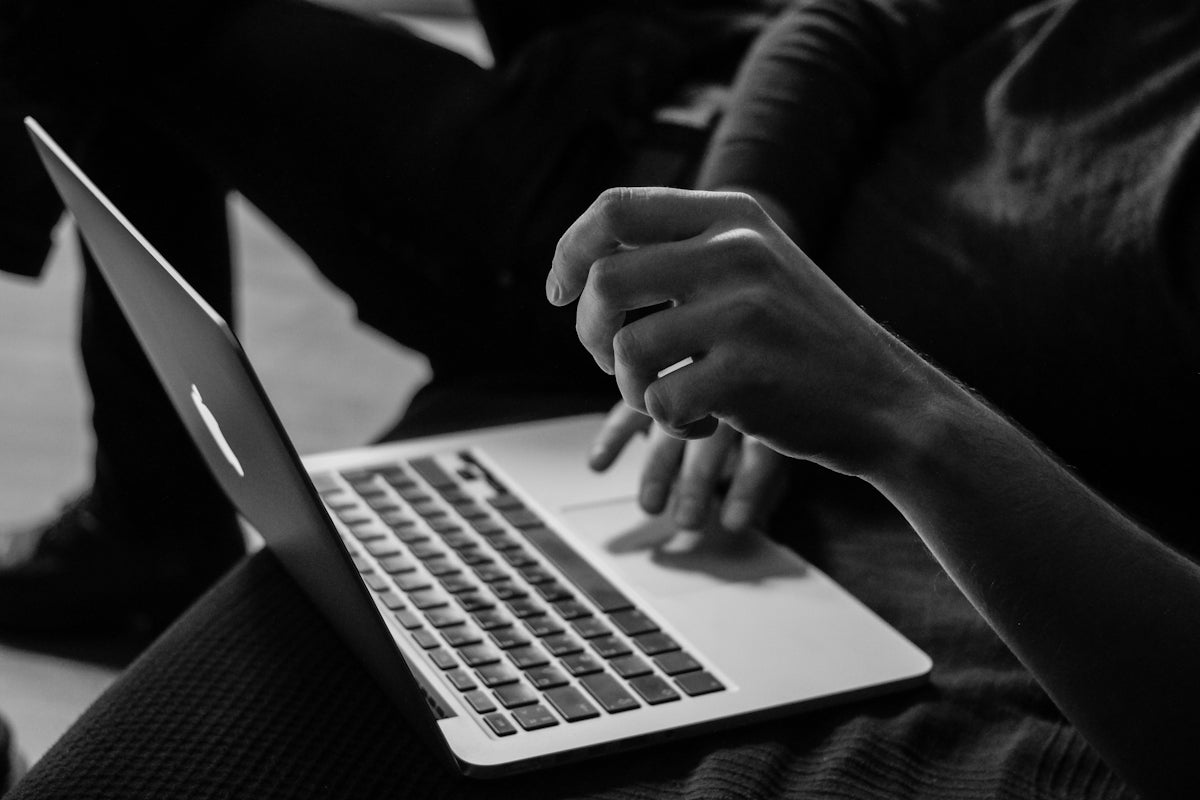 The Rise of Online Shopping Businesses: Key Factors to Consider
