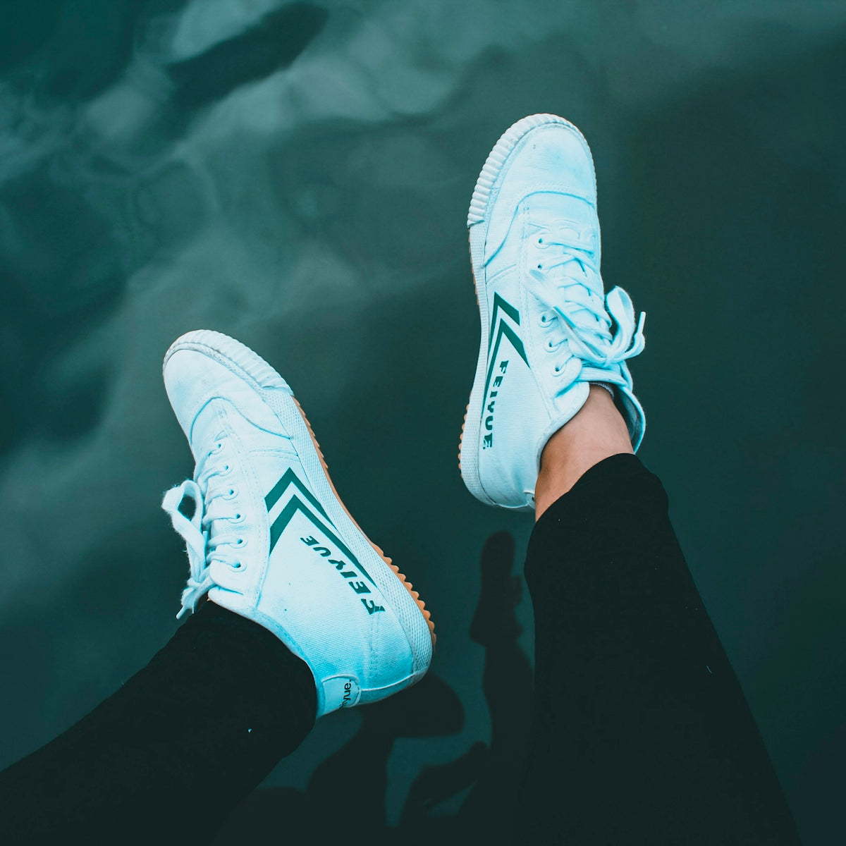 How to Maintain Your White Sneakers and Keep Them Looking Fresh Year-Round