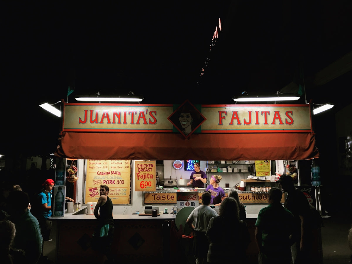 Discover How BlackTree’s Mobile Kitchen Franchises Offer 100% Cashback and the Most Profitable Food Truck Niches in 2026 for Your Business