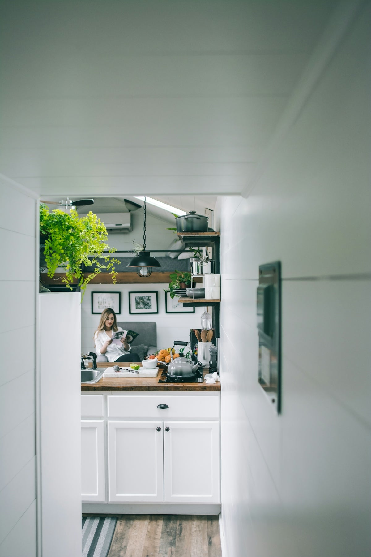 How the Revive Thermosteel Water Bottle Enhances Your Smart Kitchen Experience with Stainless Steel Kitchenware and Health-Focused Cooking Tools