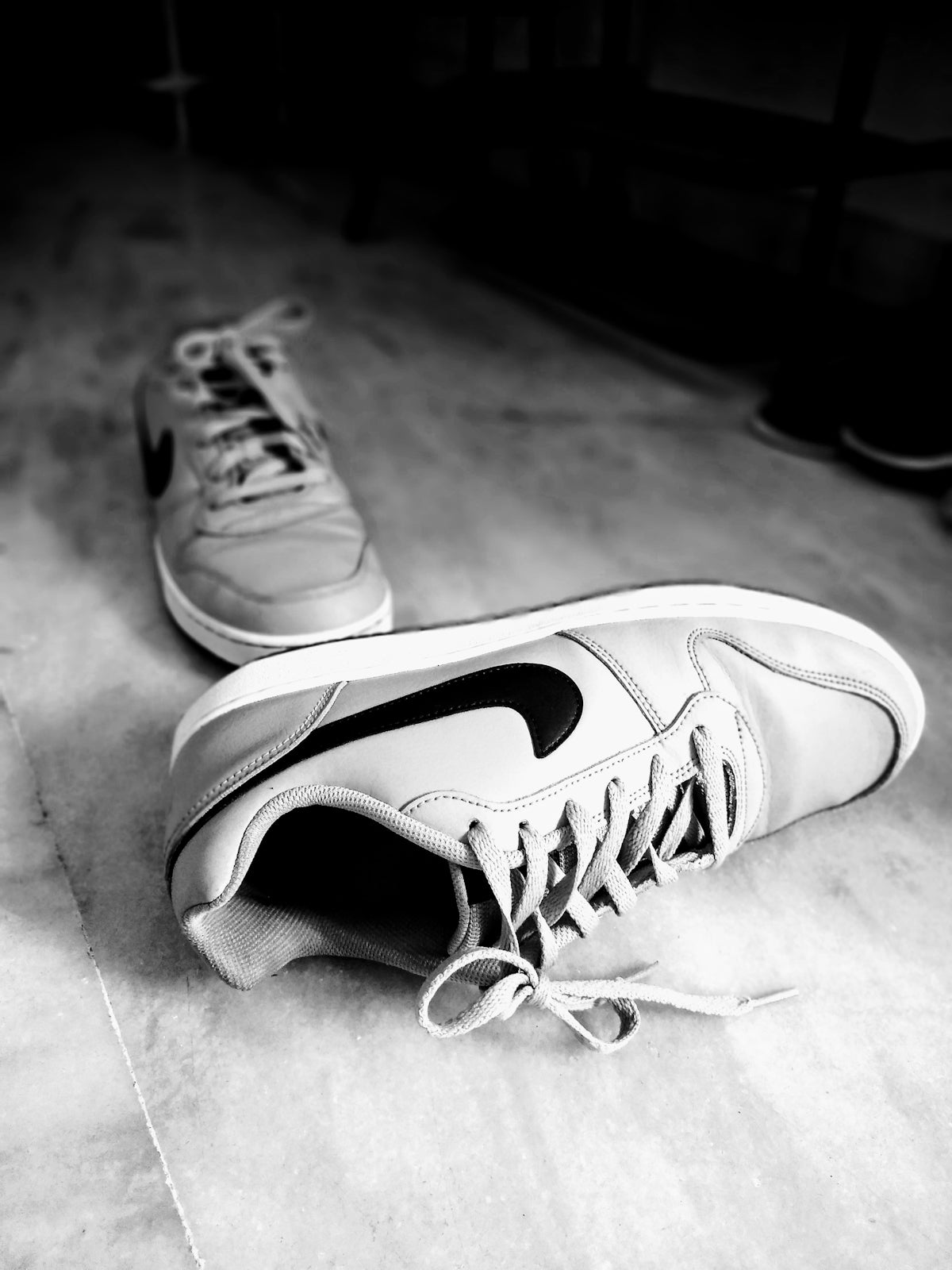 White Sneakers: A Timeless Fashion Choice for Every Occasion