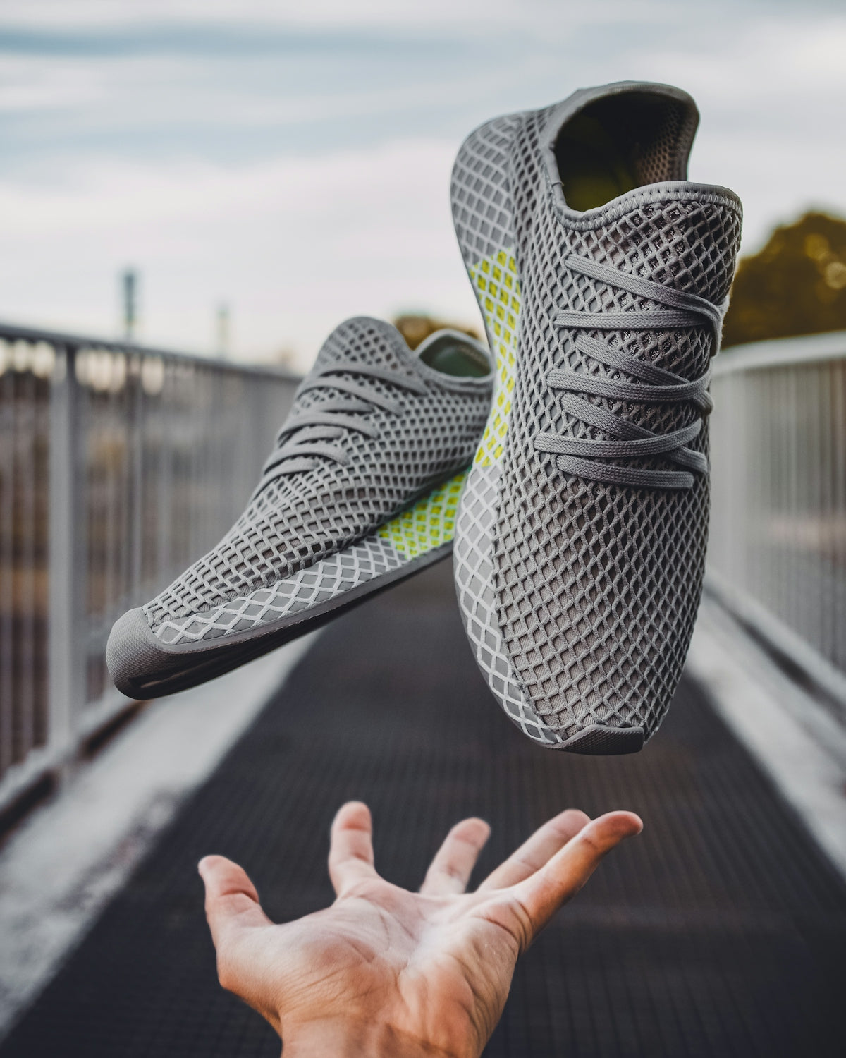 An Explainer on the Differences Between Running Shoes and Sports Shoes