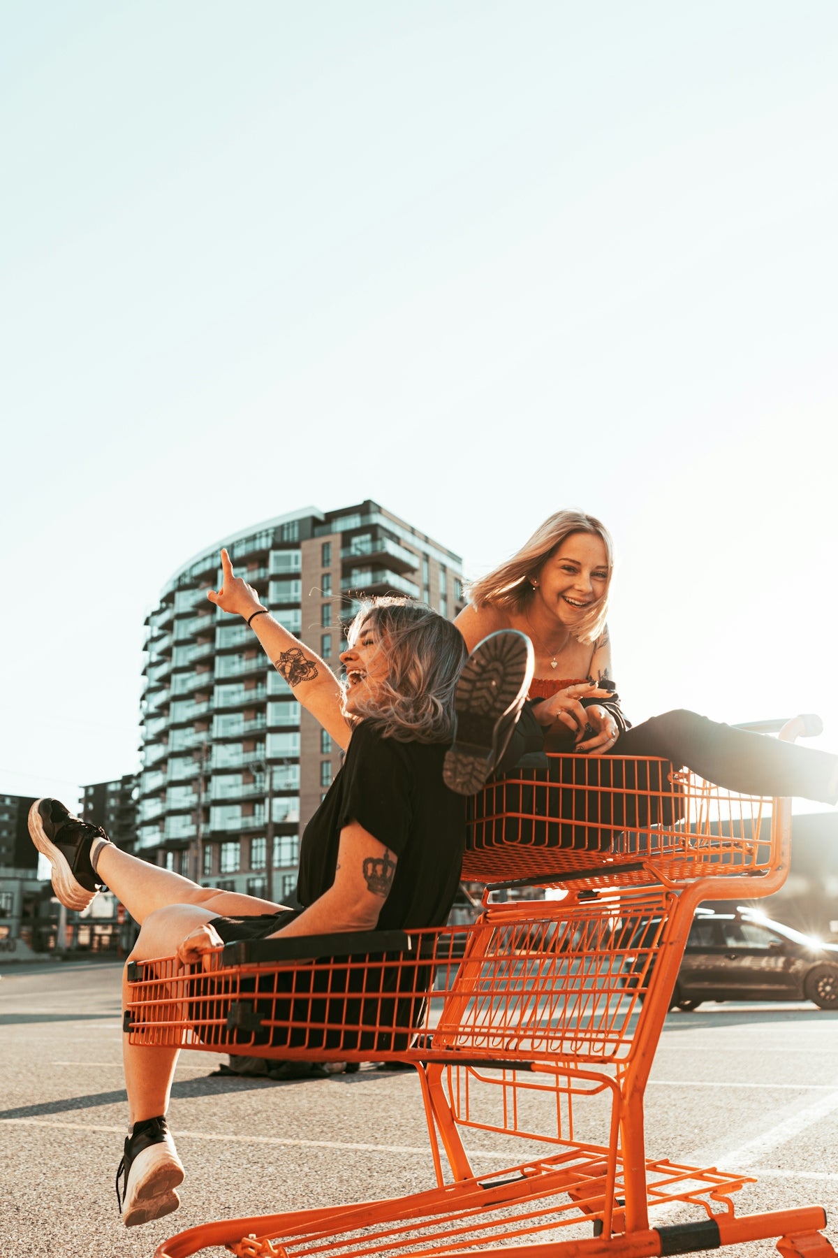 Thrift Online Shopping: Sustainable Fashion Choices at Your Fingertips