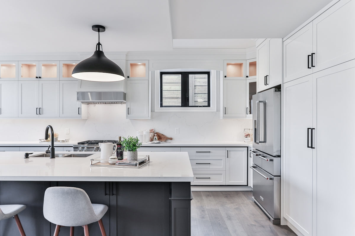 Upgrade Your Smart Kitchen with Steely Deluxe Mini Insulated Lunchbox – The Perfect Modular Kitchen Accessory for Modern Urban Solutions