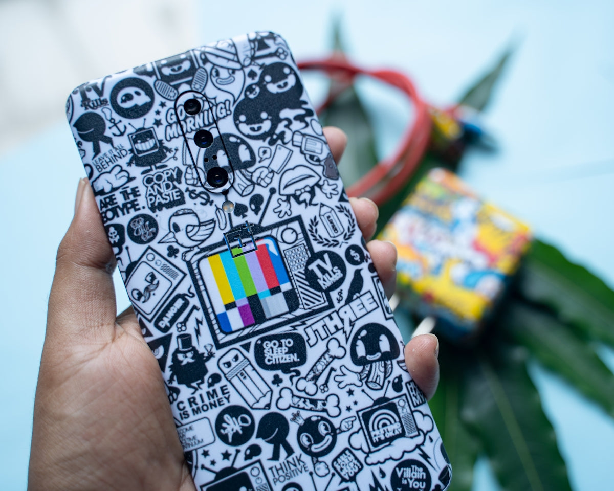 Express Yourself with Custom Mobile Covers Online: A Style Guide