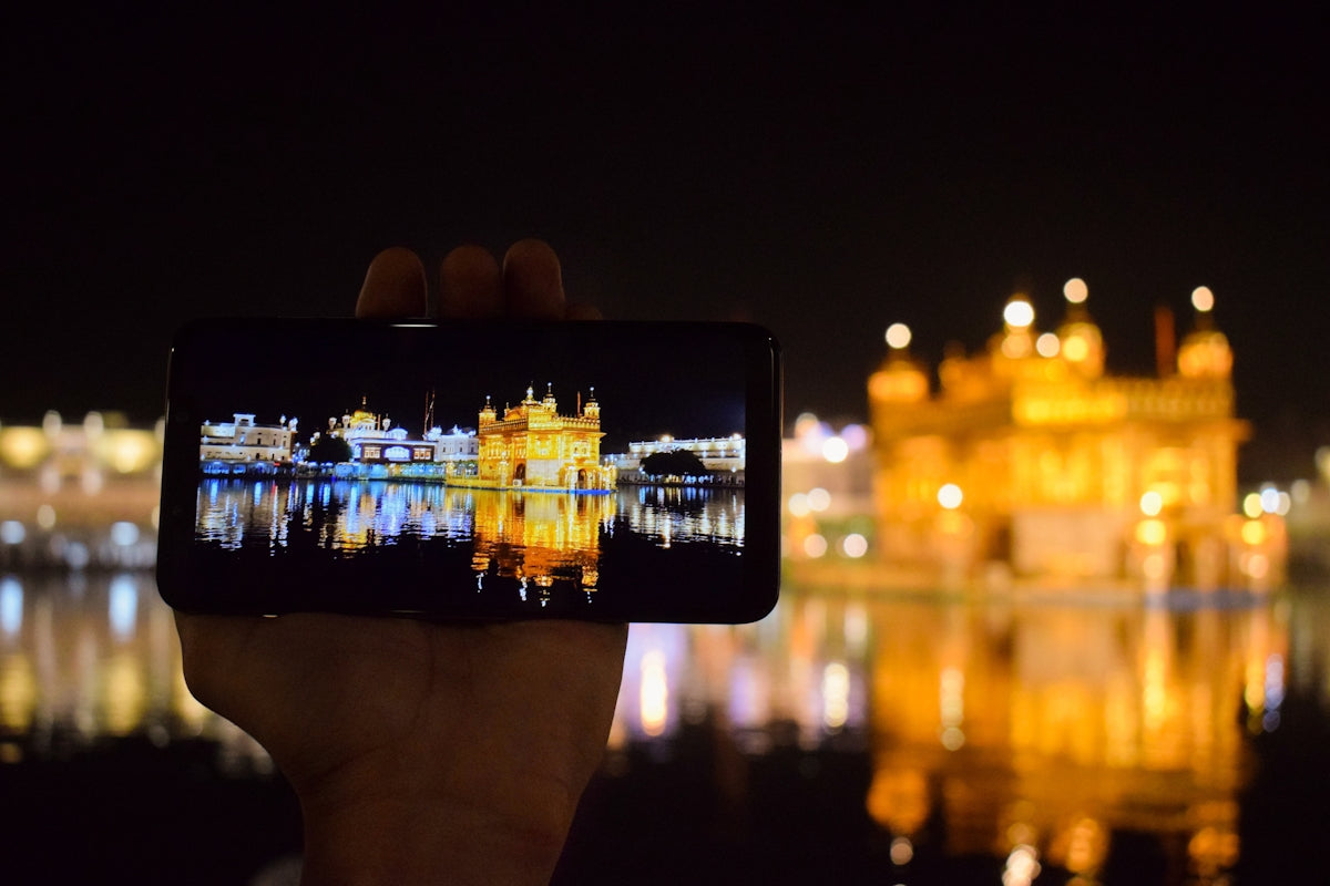 Unique functions – Exploring the Luxury Smartphone Cases India Covets and Their Unique Functions