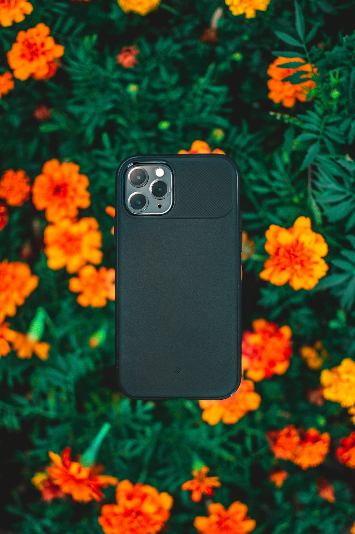 Problem Solving with the Best Shockproof Phone Cases for Any Mishap