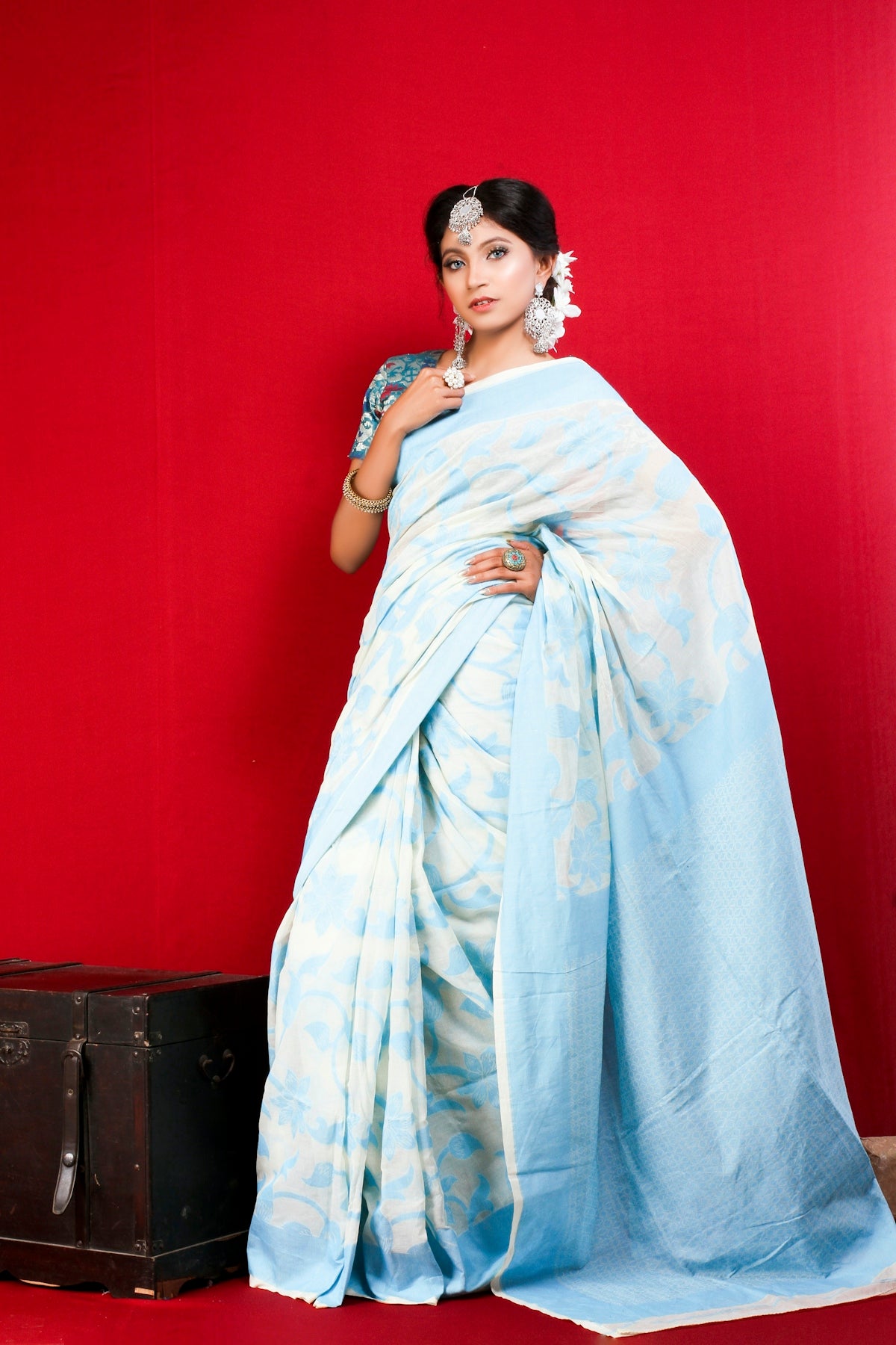 Master Saree Draping Styles for Beginners: Step-by-Step with Local Experts