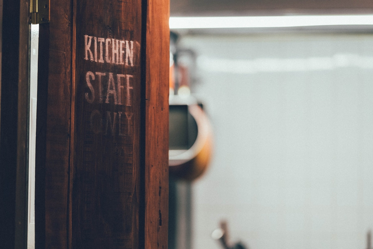 Revolutionizing Smart Kitchens: How Larah by Borosil’s Summer Rose Casserole Set Integrates with Innovative Kitchen Appliances and Modular Accessories