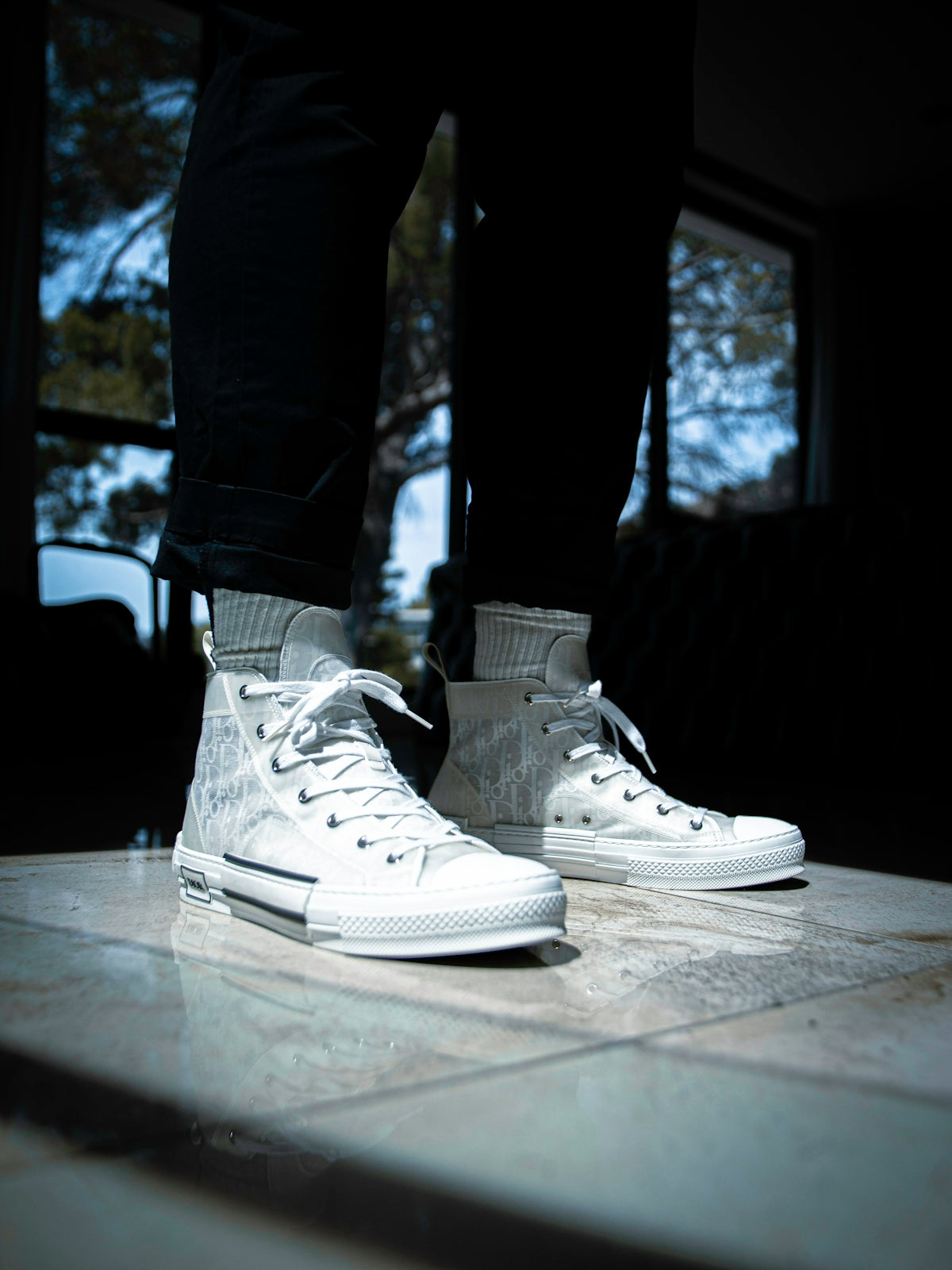 A Historical Perspective on Sneakers for Men and Their Evolution