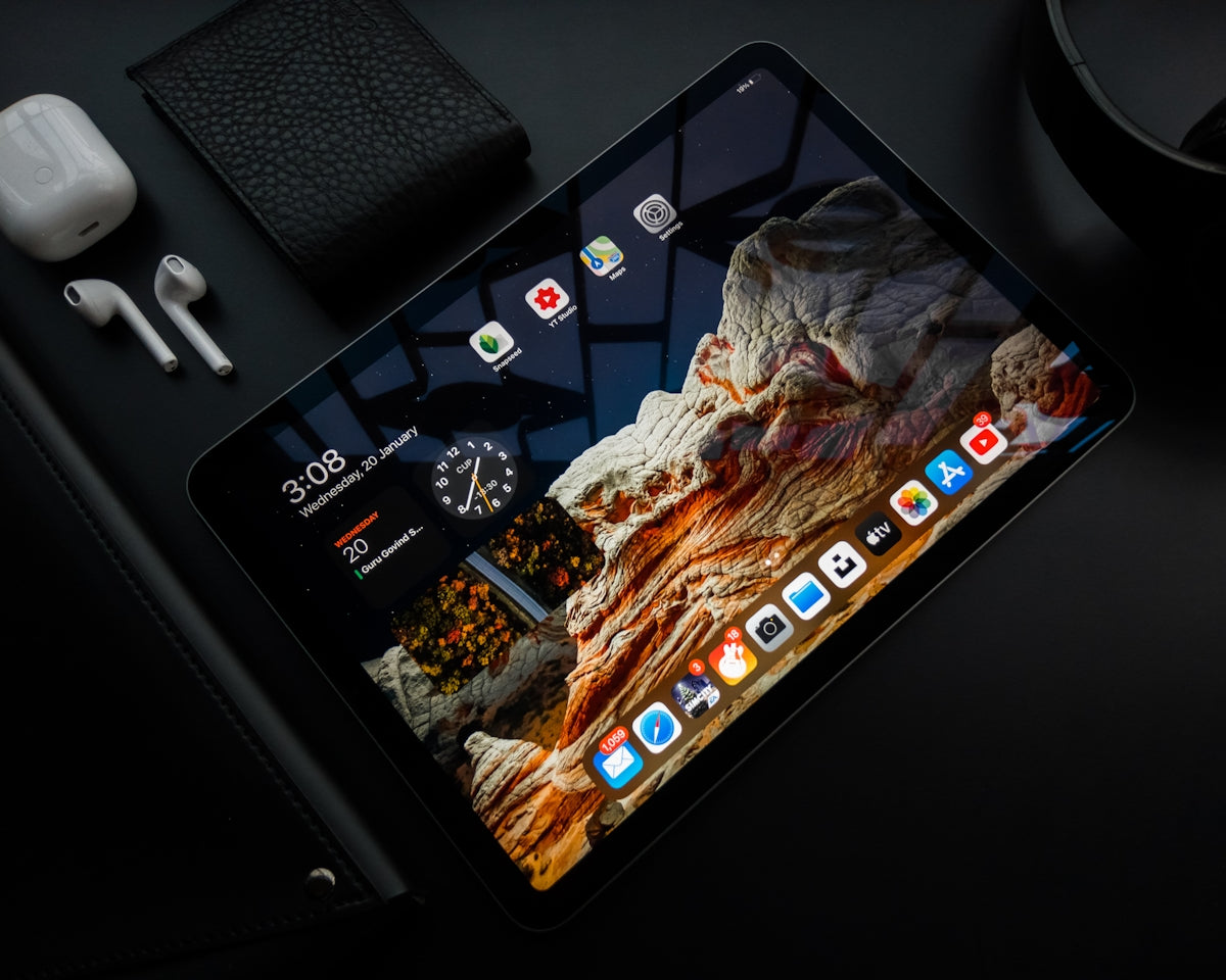 Explore the Perfect Blend of Style and Protection with Premium iPhone 15 Pro Max Cases Shockproof Samsung Galaxy S24 Ultra Covers and More