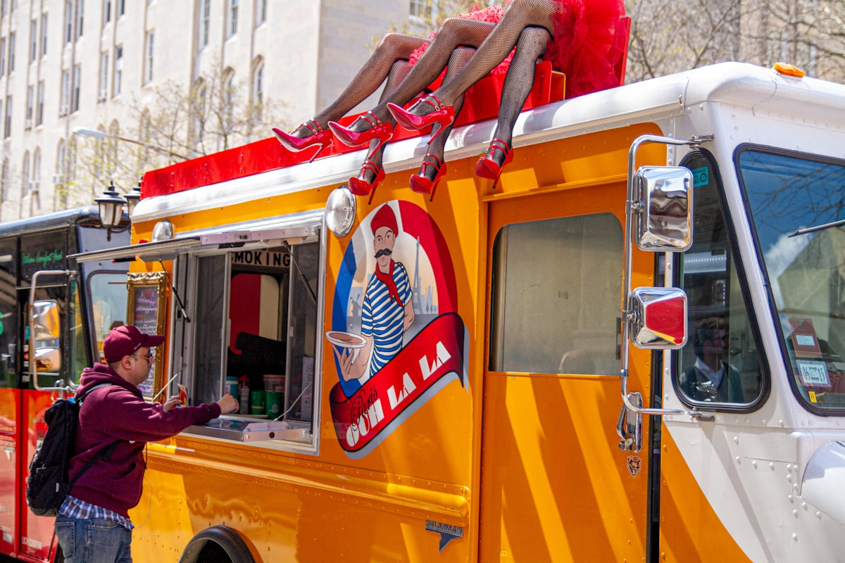 Gourmet Ventures Await: Discover BlackTree’s Food Truck Business with Mobile Kitchen Franchise and 100% Cashback Opportunities
