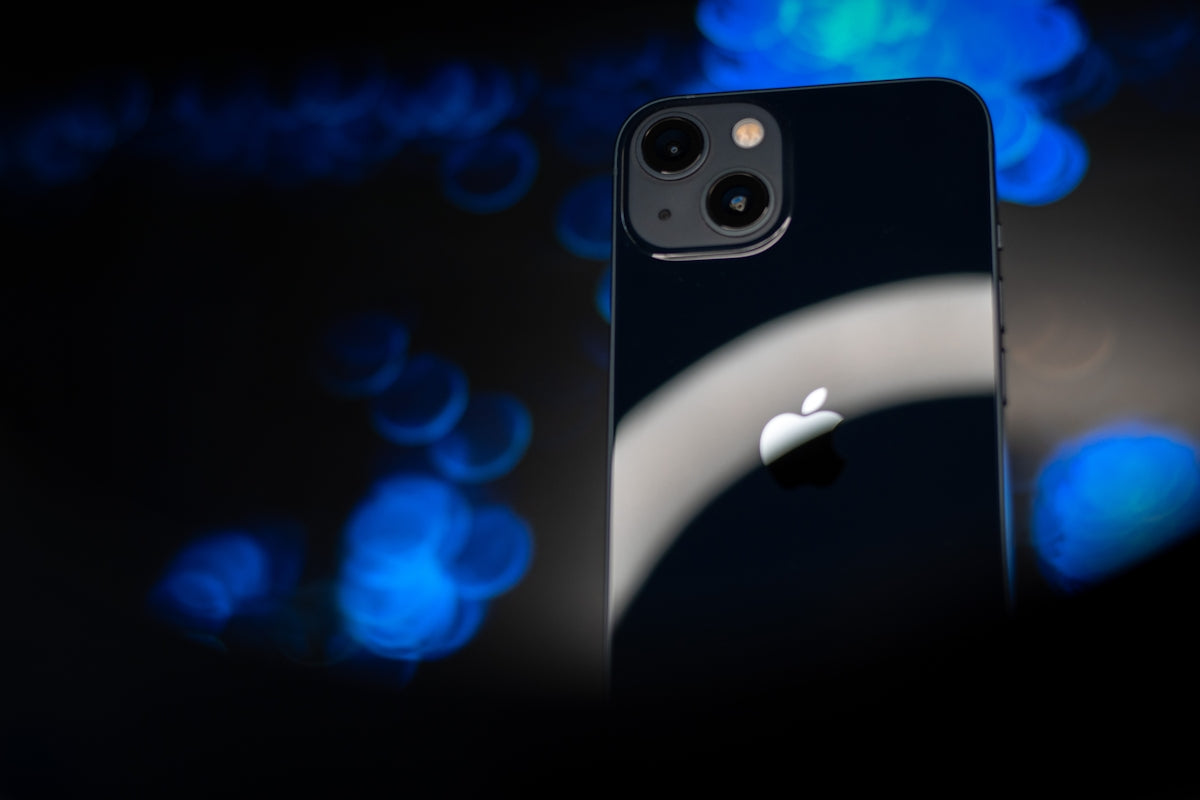 Exploring Smartphone Styles: Discover Premium iPhone 15 Pro Max Cases and Shockproof Samsung Galaxy S24 Ultra Covers