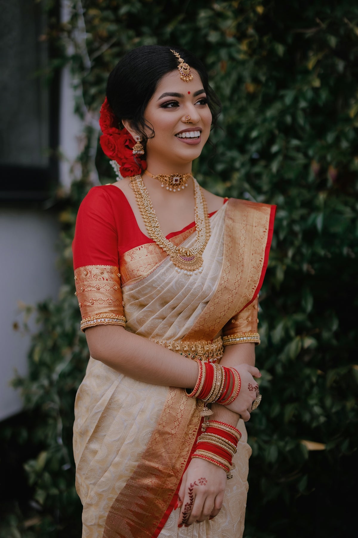 Where to Buy Pure Silk Sarees Online in India: A Comparative Study