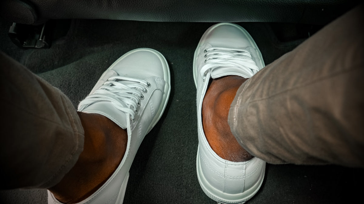 White sneakers – White Sneakers Maintenance: A Tutorial for Keeping Them Looking New