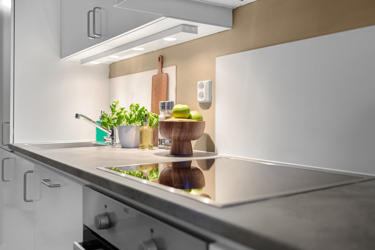 Revolutionizing the Smart Kitchen: How Milton Silo Containers Integrate Seamlessly into Space-saving Modular Designs with Touch Control Induction Cooktops