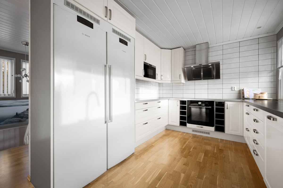 Integrate Starlit Thermosteel Bottle by Milton into Your Smart Kitchen with Modular Kitchen Accessories and Advanced Appliances for Enhanced Cooking Adventures