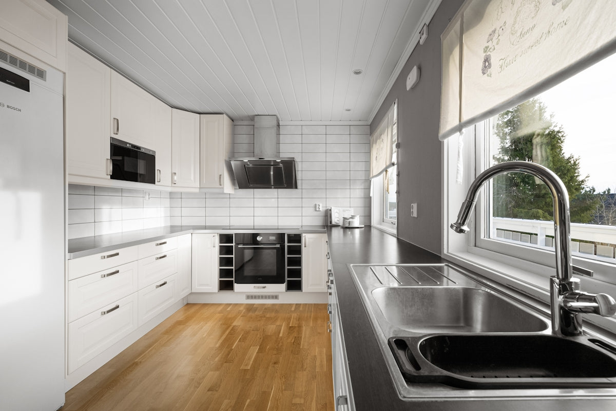 Revolutionizing the Smart Kitchen: How the Easy Spice Masala Grinder with Auto-Dispenser Transforms Modular Kitchen Accessories for Indian Urban Homes