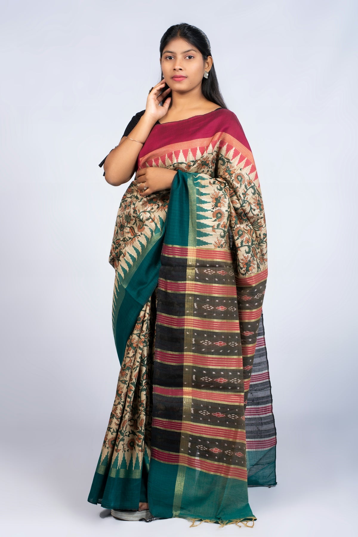 Finding the Perfect Swatantrata Saree: Tips for Online Buyers