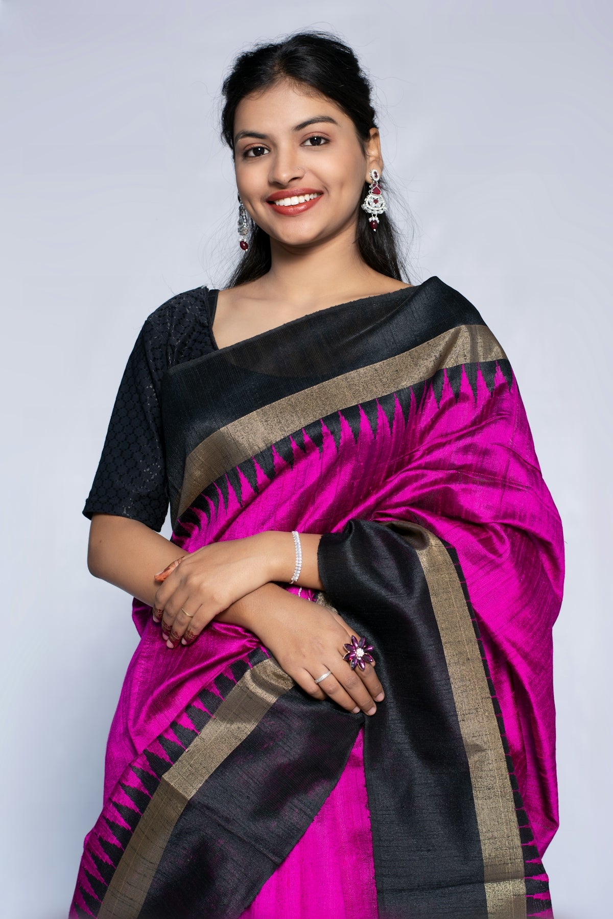 Saree draping – Mastering the Art of Saree Draping for Beginners: Essential Tips