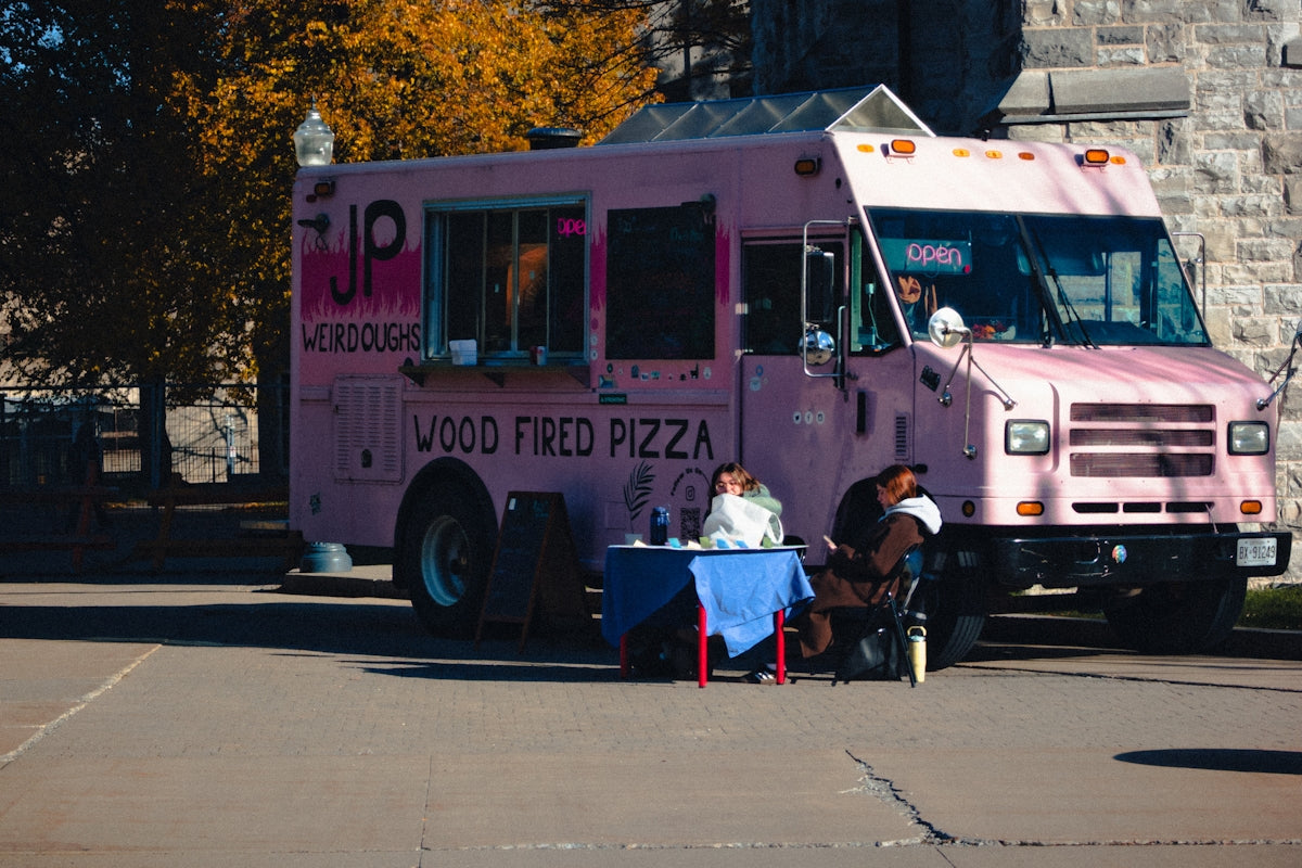 Food truck business – Kickstart Your Food Truck Business with BlackTree: Explore Gourmet Deals Vegan Offerings and 100% Cashback Opportunities