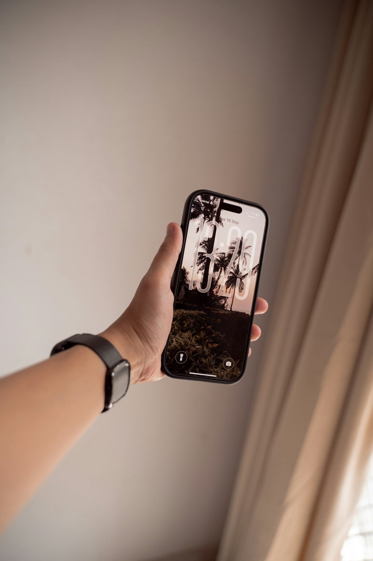 The Rise of Luxury Smartphone Cases in India: Trends and Styles