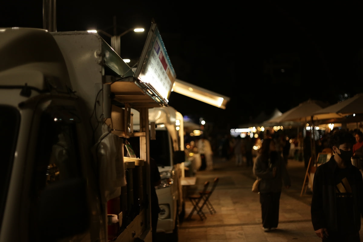 BlackTree’s Comprehensive Guide to the Most Profitable Food Truck Niches in 2026 with 100% Cashback Dining Solutions
